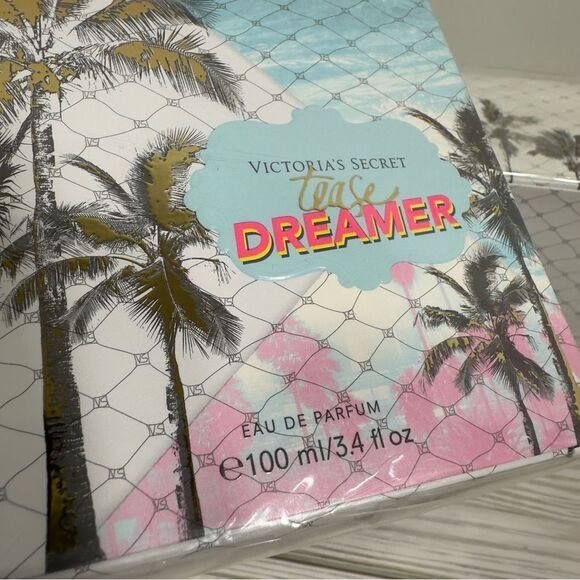 2 VICTORIA’S SECRET TEASE DREAMER LARGE 3.4 fl Oz NWT LOT BUNDLE - Picture 4 of 5
